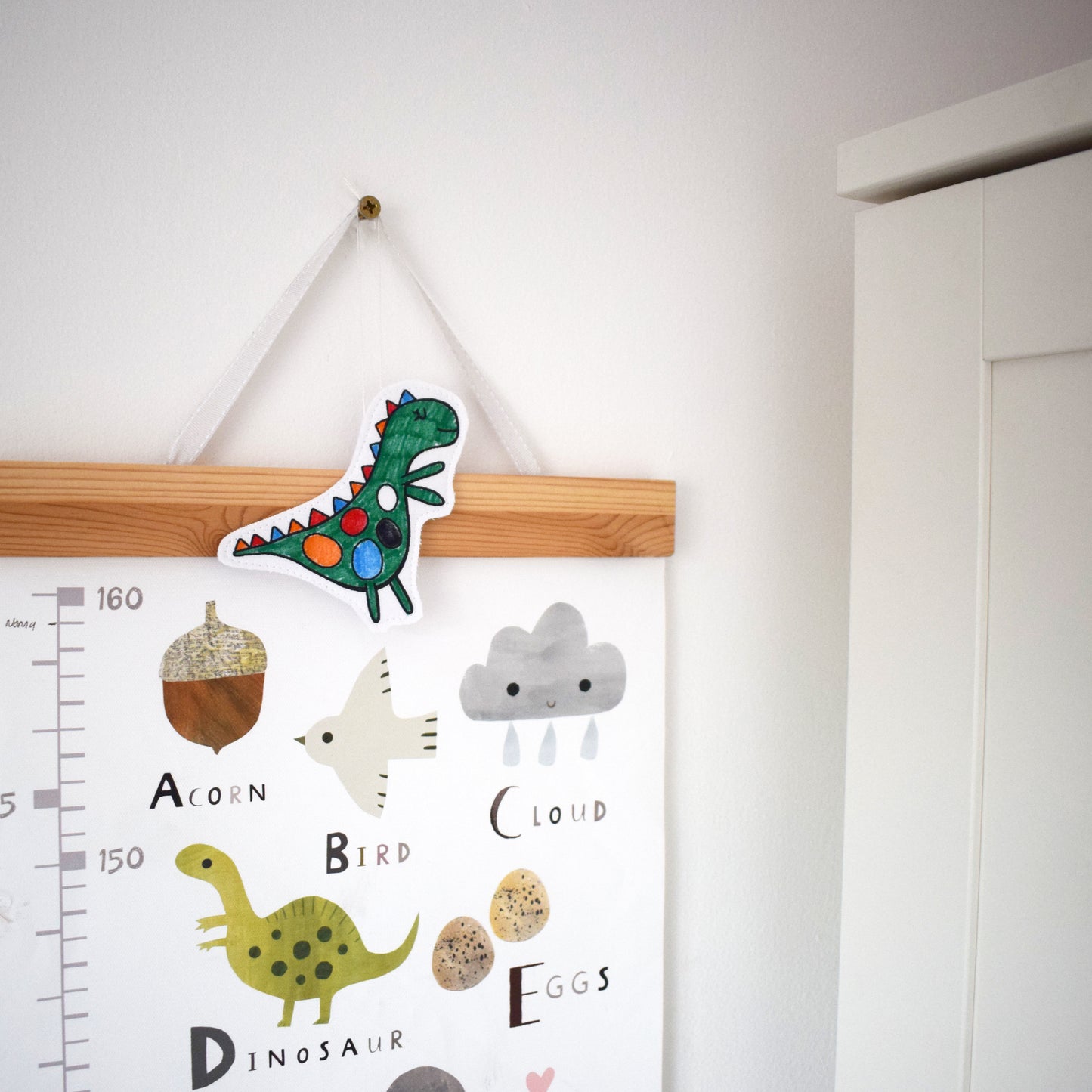Dinosaur Washable Colouring Hanging Decoration Kit