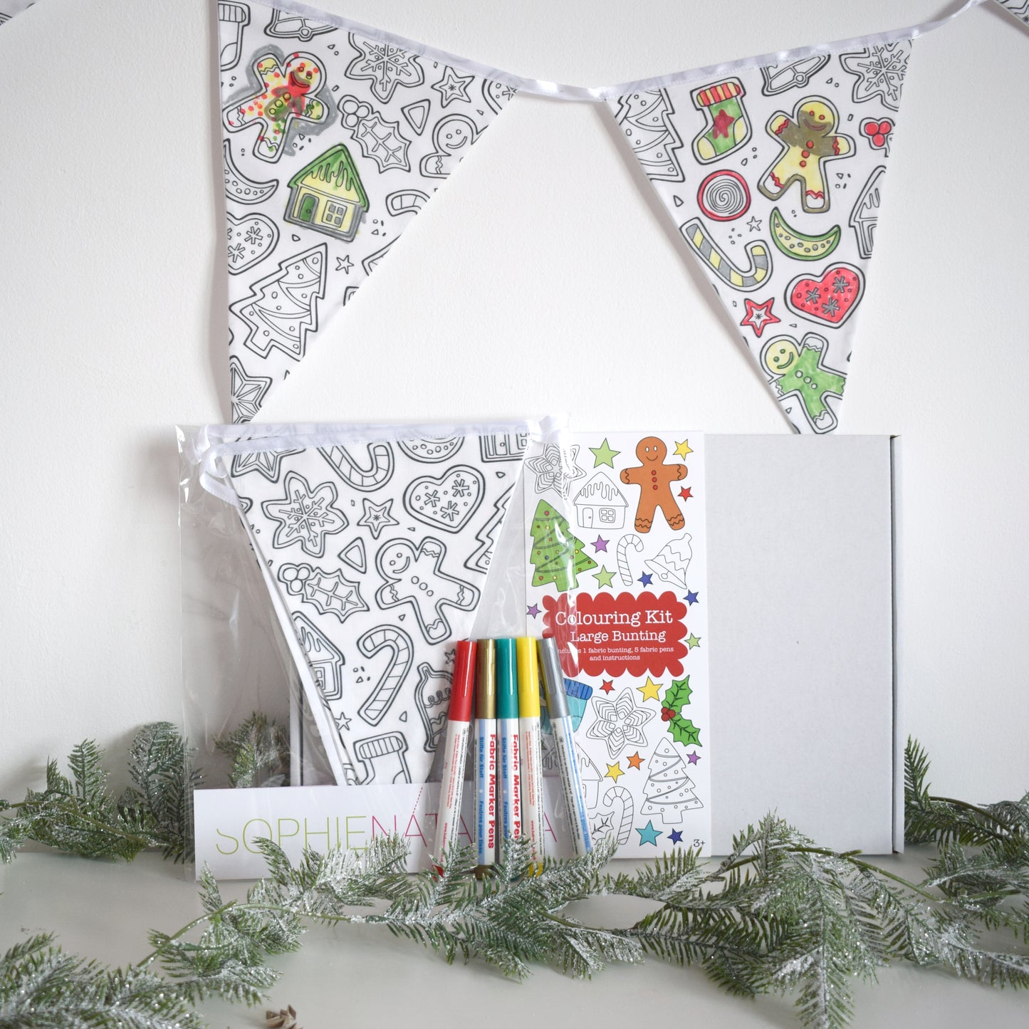 Christmas Colour in Bunting Kit