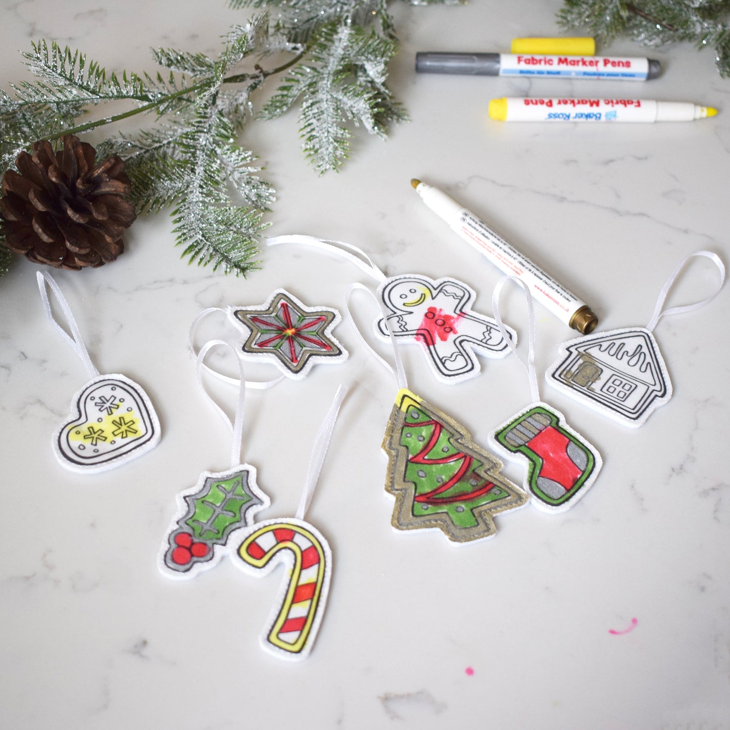 Christmas Colour in Tree Decoration Kit