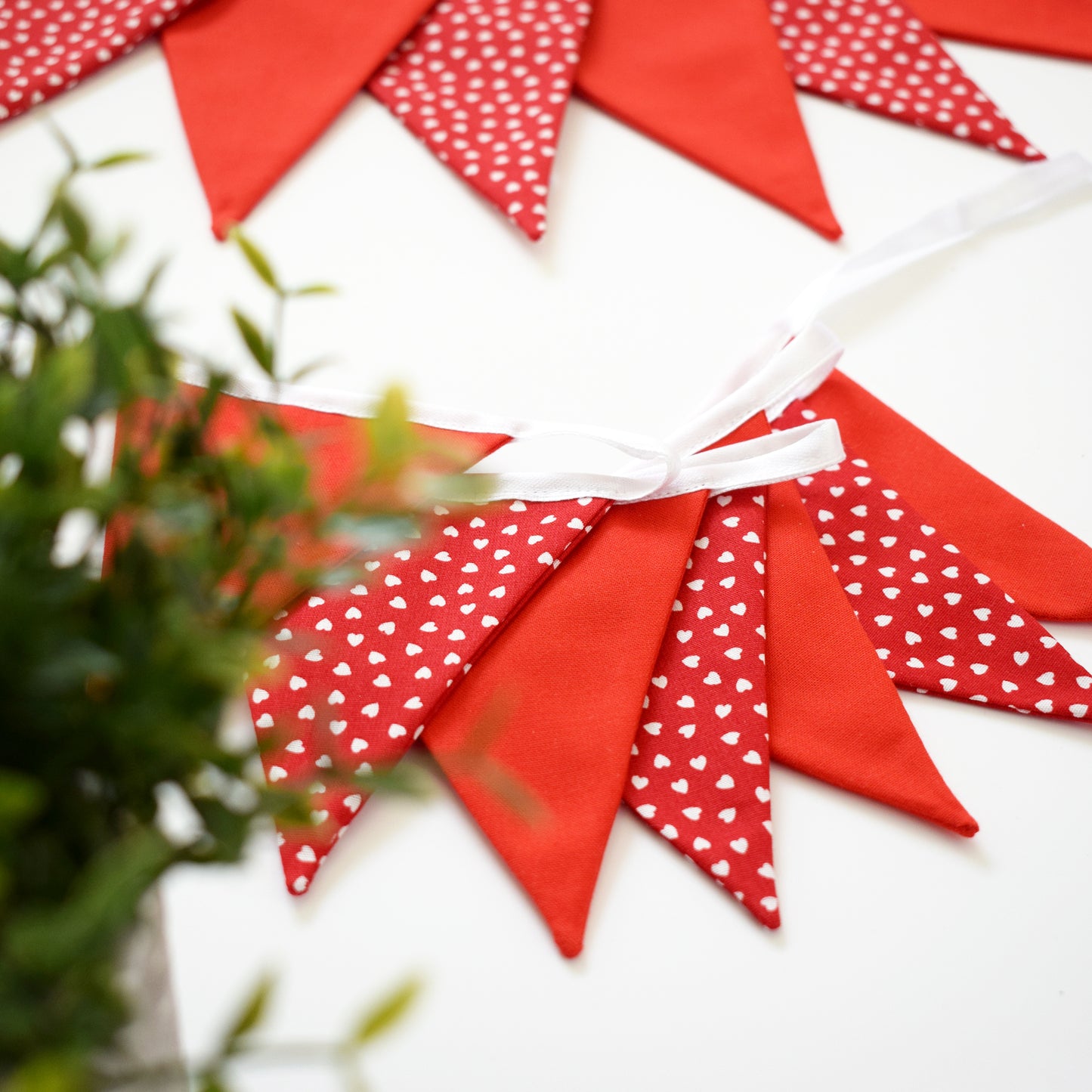 Red heart bunting